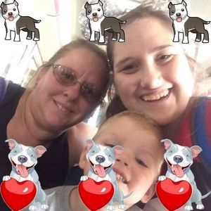 Meet your Posher, Leslie